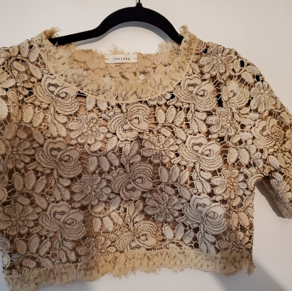 Chelsea brokace blouse - Picture 2 of 3